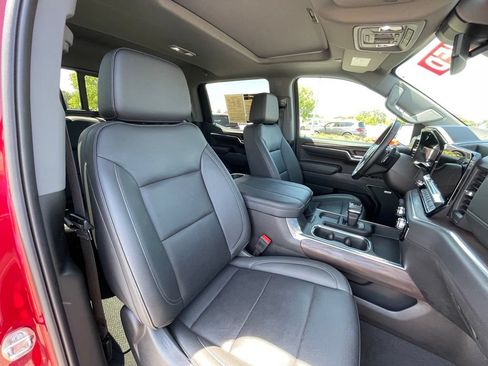 Used 2024 GMC Sierra 1500 SLT w/ SLT Premium Plus Package AWD/4WD image 31