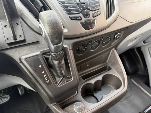 Used 2018 Ford Transit 150 XL RWD image 18