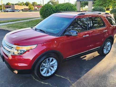 Used 2011 Ford Explorer XLT w/ 201A Rapid Spec Order Code FWD image 11