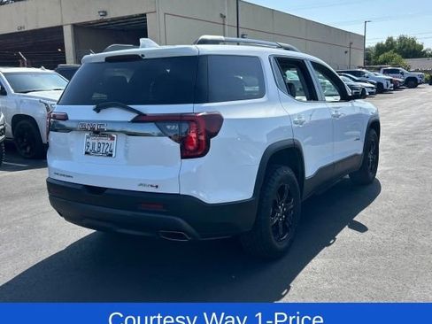Used 2023 GMC Acadia AT4 w/ Technology Package AWD/4WD image 4