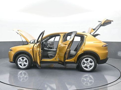 Used 2024 Dodge Hornet GT image 72