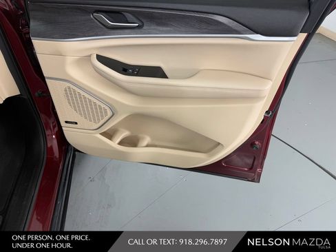 Used 2021 Jeep Grand Cherokee L Limited AWD/4WD image 52