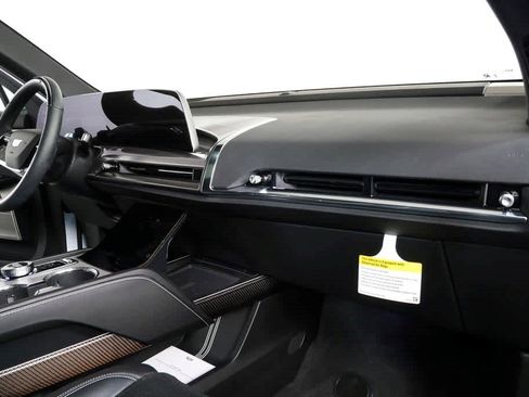 Used 2026 Cadillac Vistiq Luxury AWD/4WD image 21