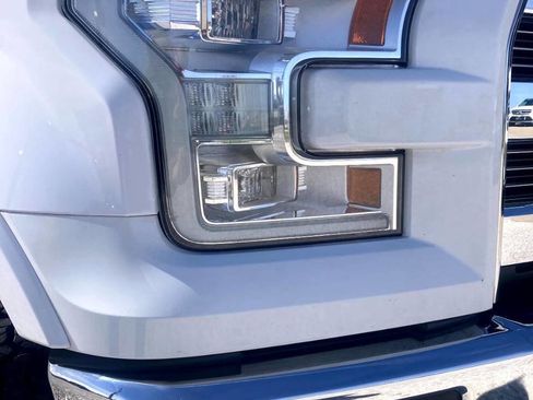 Used 2017 Ford F150 Lariat w/ Equipment Group 502A Luxury image 7