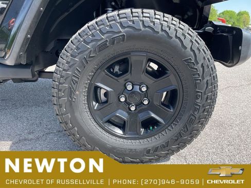 Used 2022 Jeep Gladiator Mojave AWD/4WD image 50