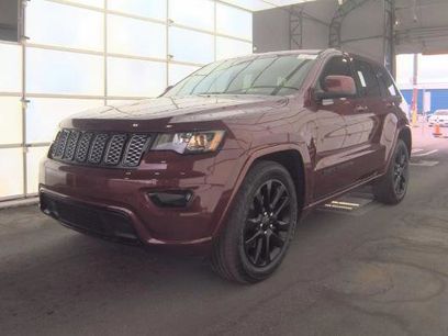 Used 2019 Jeep Grand Cherokee Altitude