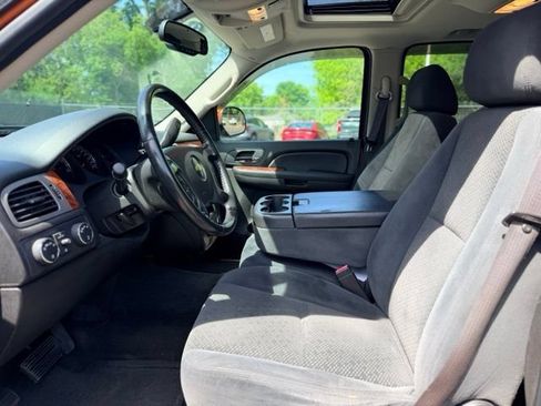 Used 2008 Chevrolet Avalanche LT w/ Convenience Package #1 AWD/4WD image 7
