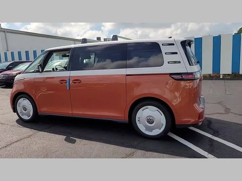 New 2025 Volkswagen ID. Buzz 1st Edition image 15