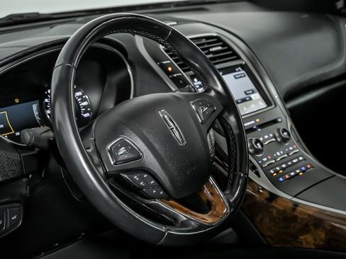 Used 2016 Lincoln MKX Reserve w/ Climate Package image 24