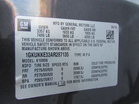 Used 2010 GMC Yukon XL SLT image 30