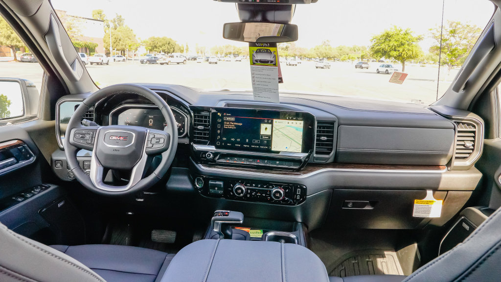 Used 2026 GMC Sierra 1500 Elevation w/ Elevation Premium Package AWD/4WD image 15