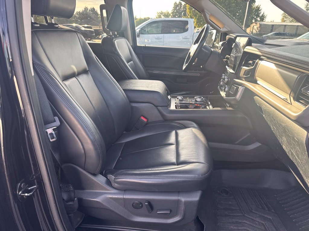 Used 2022 Ford Expedition Max XLT AWD/4WD image 17