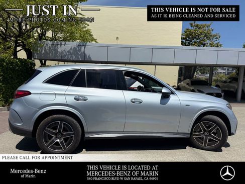 Used 2025 Mercedes-Benz GLC 350e 4MATIC image 5