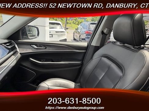 Used 2023 Jeep Grand Cherokee 4WD 4xe image 16