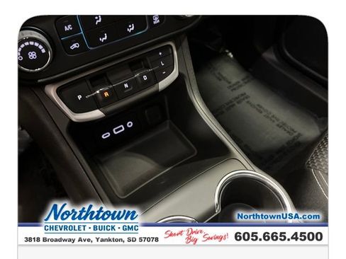 Used 2022 GMC Terrain SLE w/ Elevation Edition image 24