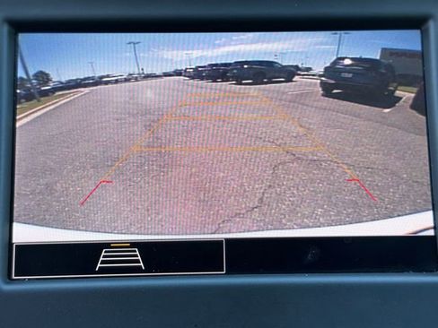 Used 2023 Chevrolet Equinox LT AWD/4WD image 29