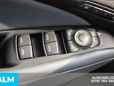 Used 2024 Buick Enclave Premium image 40