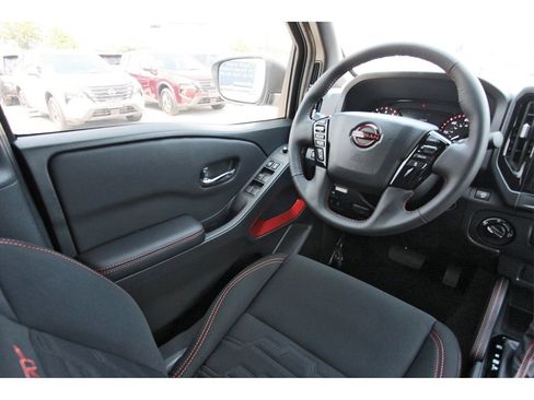 New 2025 Nissan Frontier PRO-4X w/ Interior Protection Package image 6