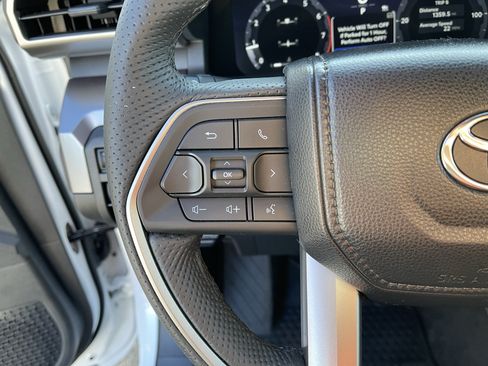 Used 2024 Toyota Tacoma TRD Off-Road AWD/4WD image 20