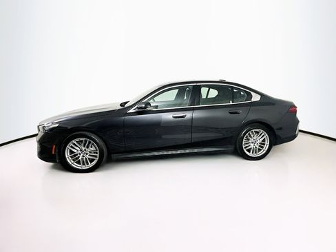 Used 2025 BMW 540i xDrive 540i xDrive w/ Premium Package image 4