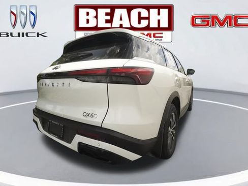 Used 2024 INFINITI QX60 Pure FWD image 3