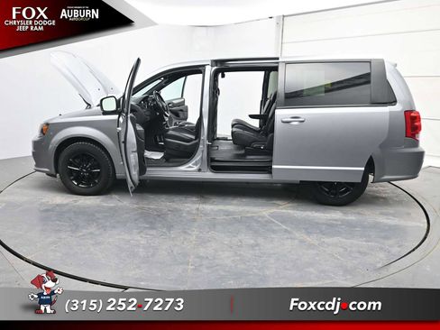 Used 2020 Dodge Grand Caravan GT image 35