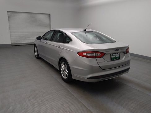 Used 2013 Ford Fusion SE image 5