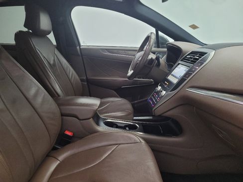 Used 2017 Lincoln MKC Reserve w/ Lincoln MKC Climate Package FWD image 21