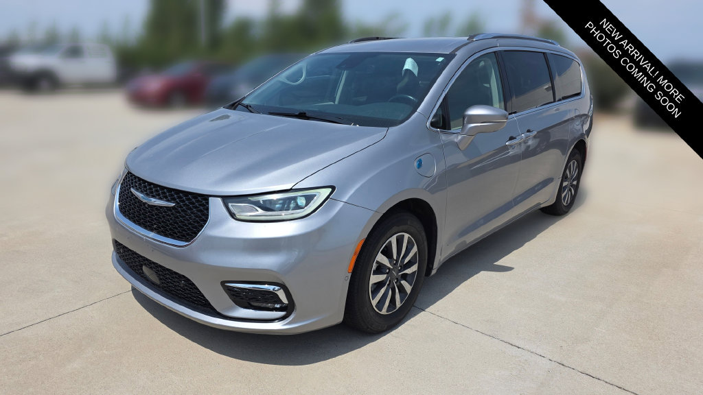 Used 2021 Chrysler Pacifica Touring-L FWD 360° Tour