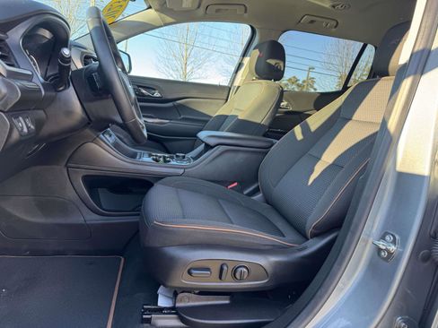 Used 2023 GMC Acadia AT4 image 14