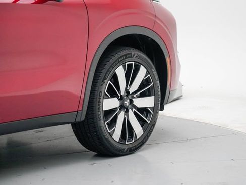 Used 2025 Mitsubishi Outlander SE AWD/4WD image 8