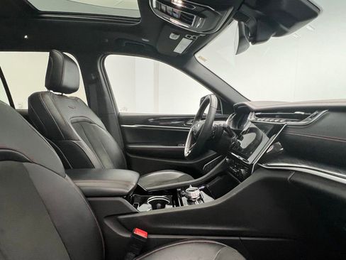 Used 2022 Jeep Grand Cherokee Trailhawk image 7