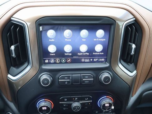 Used 2021 Chevrolet Silverado 3500 High Country w/ Safety Package II image 23