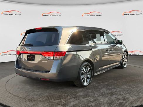 Used 2015 Honda Odyssey Touring image 10