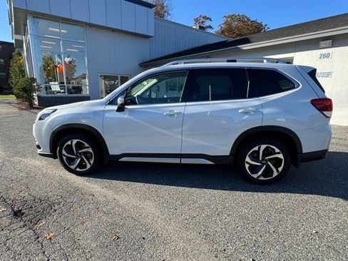 Used 2022 Subaru Forester Touring image 6