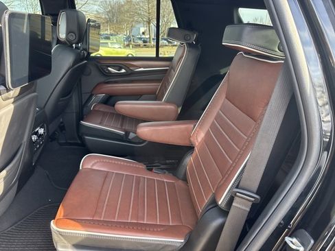 Used 2024 GMC Yukon Denali Ultimate image 19