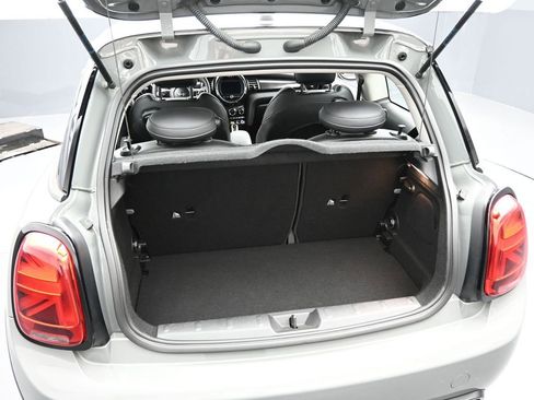 Used 2020 MINI Cooper SE w/ 6.5" Touchscreen Package image 29