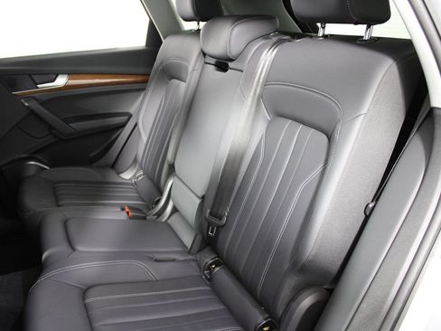 Used 2023 Audi Q5 2.0T Premium w/ Convenience Package AWD/4WD image 27