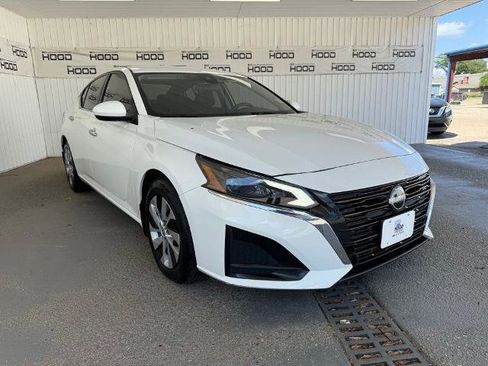 Used 2023 Nissan Altima 2.5 S FWD image 1