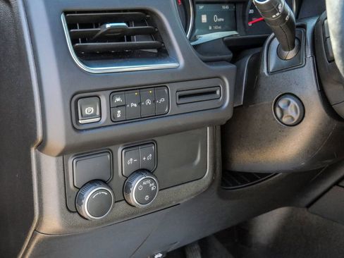 Used 2021 Chevrolet Tahoe RST w/ Luxury Package image 29