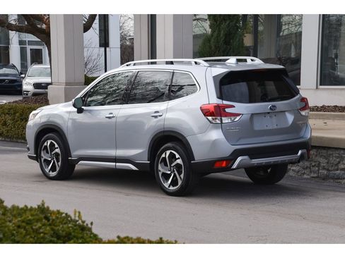 Used 2023 Subaru Forester Touring image 6