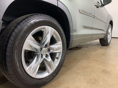 Used 2015 Toyota Highlander Limited image 9