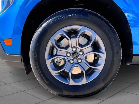 Certified 2025 Ford Maverick XLT image 11