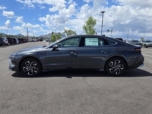New 2025 Hyundai Sonata SEL image 7
