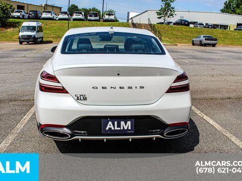 Used 2025 Genesis G70 2.5T RWD image 10