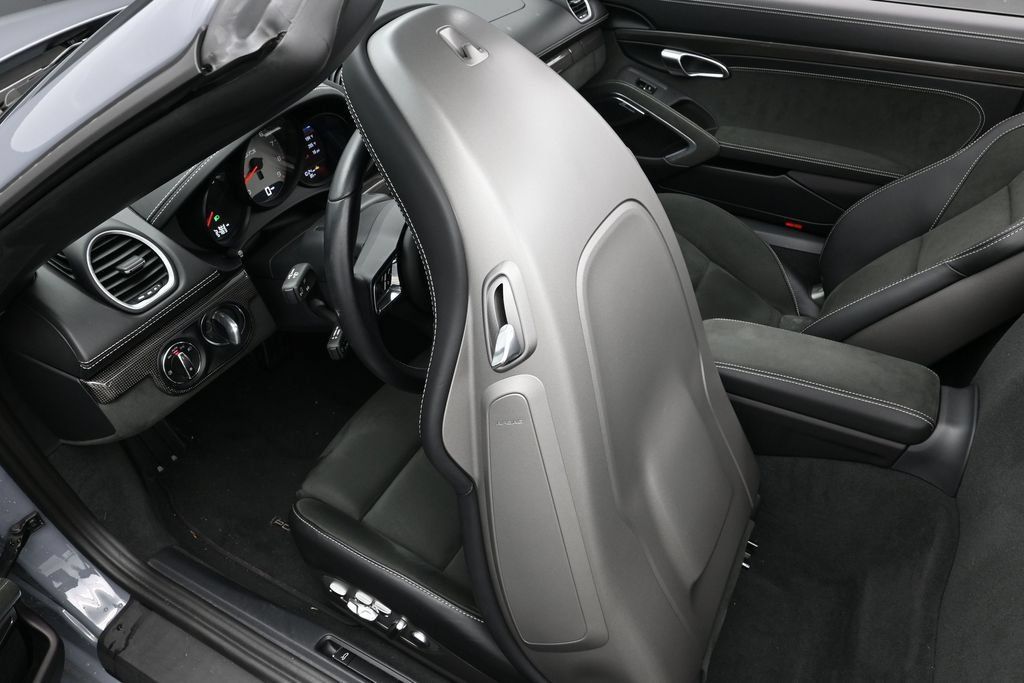 Certified 2023 Porsche 718 Boxster GTS RWD image 18