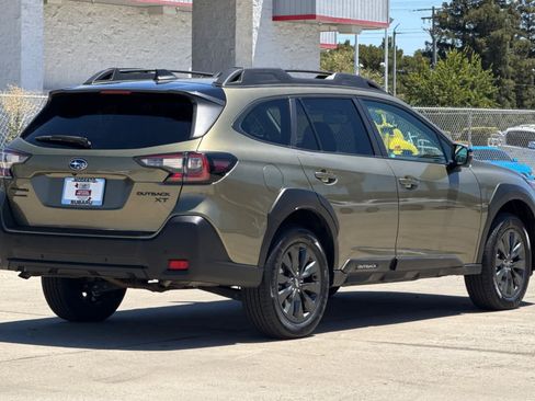 Used 2024 Subaru Outback Onyx Edition XT AWD/4WD image 3