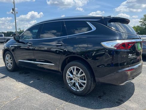 Used 2023 Buick Enclave Premium w/ Experience Buick Package FWD image 10
