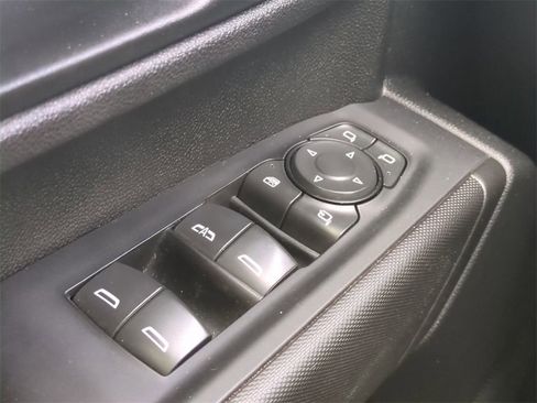 Used 2021 Chevrolet Silverado 2500 Custom w/ Custom Value Package image 26