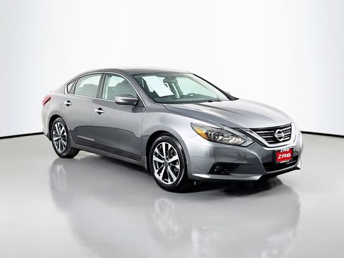 Used 2017 Nissan Altima 2.5 SR image 7